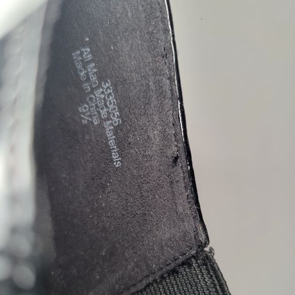 Kelly & Katie Women's Black Buckle Ankle Heels - Picture 3 of 7